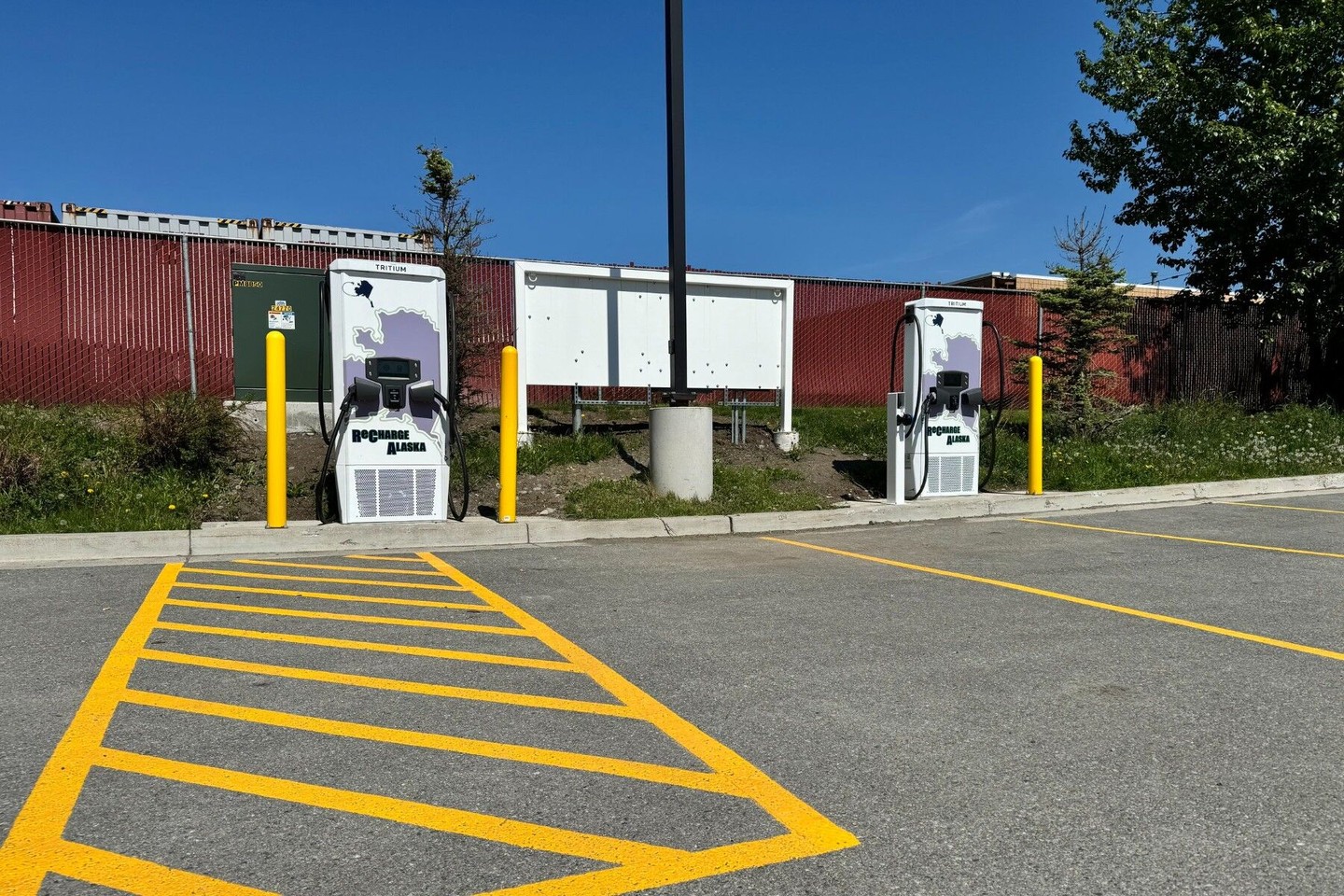 lynkwell-recharge-alaska-ev-charging-network-extreme-weather